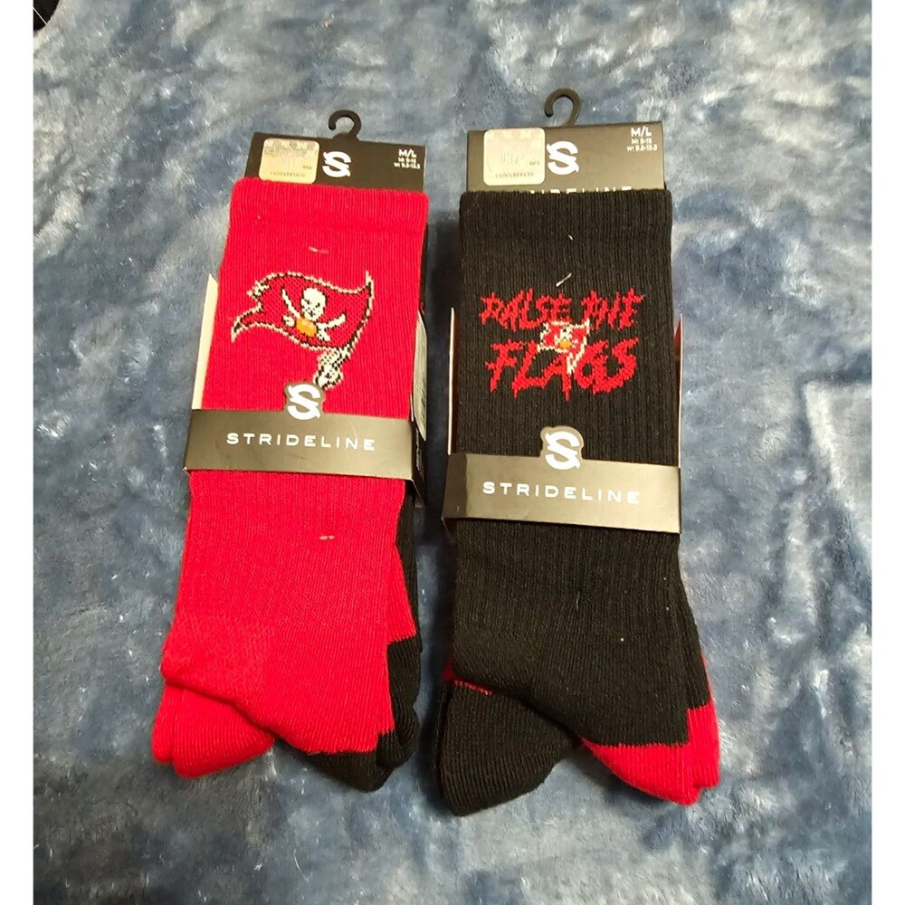 Strideline NFL Tampa Bay Buccaneers 2-Pack Crew Socks M/L Red Black